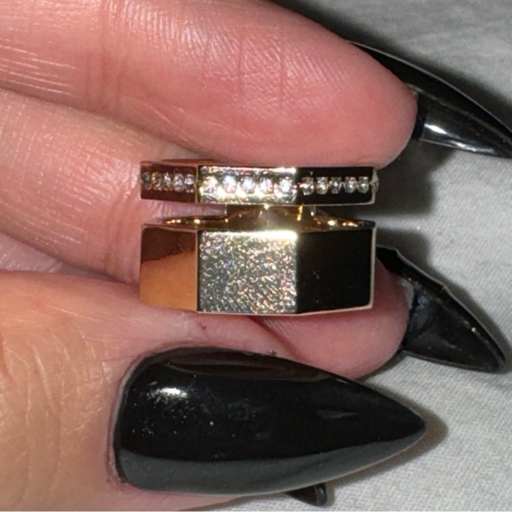 BCBG gold ring